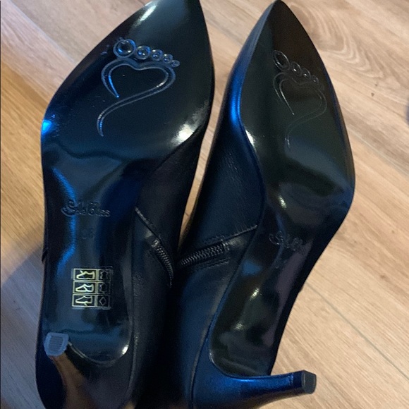 sole bliss Shoes Sole Bliss Dressy Black Leather Short Boot Poshmark